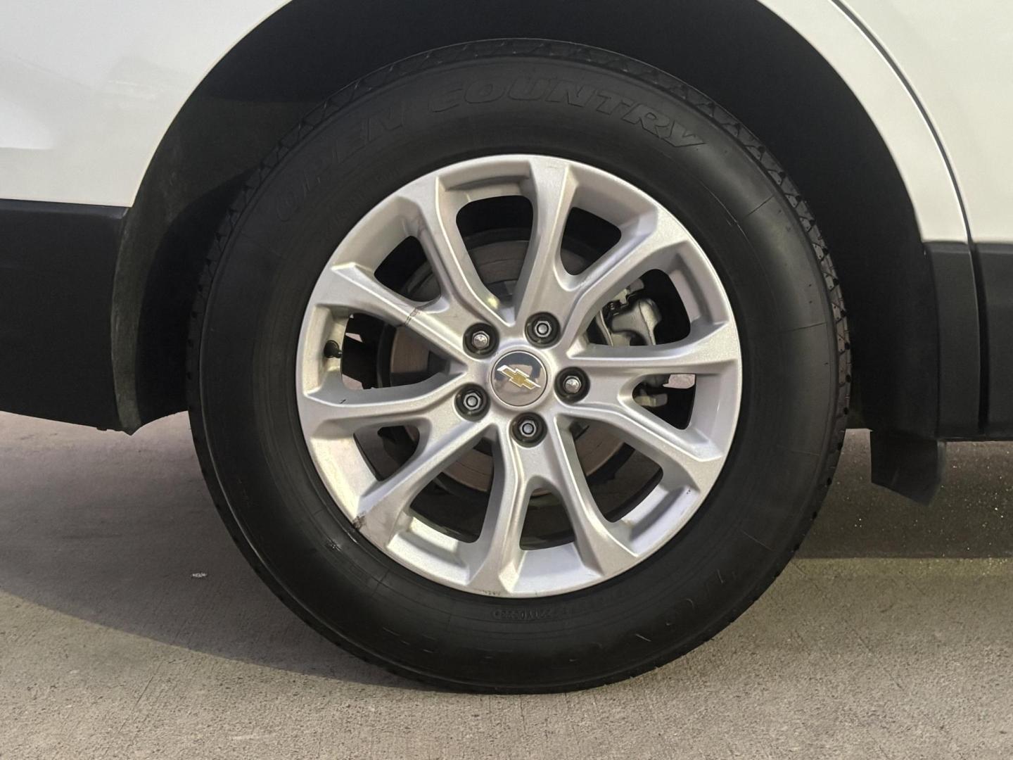 2021 White Chevrolet Equinox (3GNAXKEV1MS) with an 1.5L I-4 gasoline direct injection engine, located at 2401 E Main St., Grand Prairie, TX, 75050, (972) 262-4440, 32.748981, -96.969643 - Photo#12