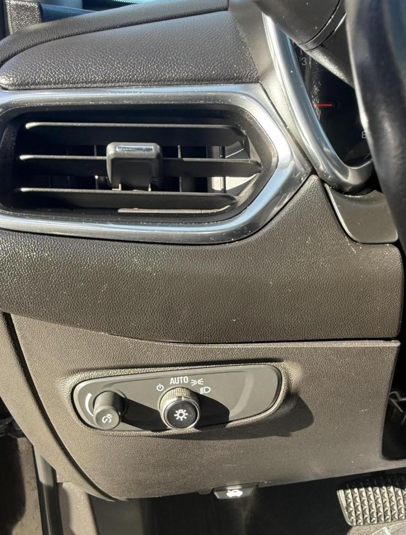 2022 Black Chevrolet Equinox (3GNAXKEV5NL) with an 1.5L I-4 gasoline direct injection engine, located at 2401 E Main St., Grand Prairie, TX, 75050, (972) 262-4440, 32.748981, -96.969643 - Photo#16