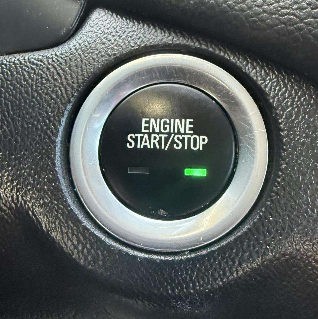 2022 Black Chevrolet Equinox (3GNAXKEV5NL) with an 1.5L I-4 gasoline direct injection engine, located at 2401 E Main St., Grand Prairie, TX, 75050, (972) 262-4440, 32.748981, -96.969643 - Photo#19