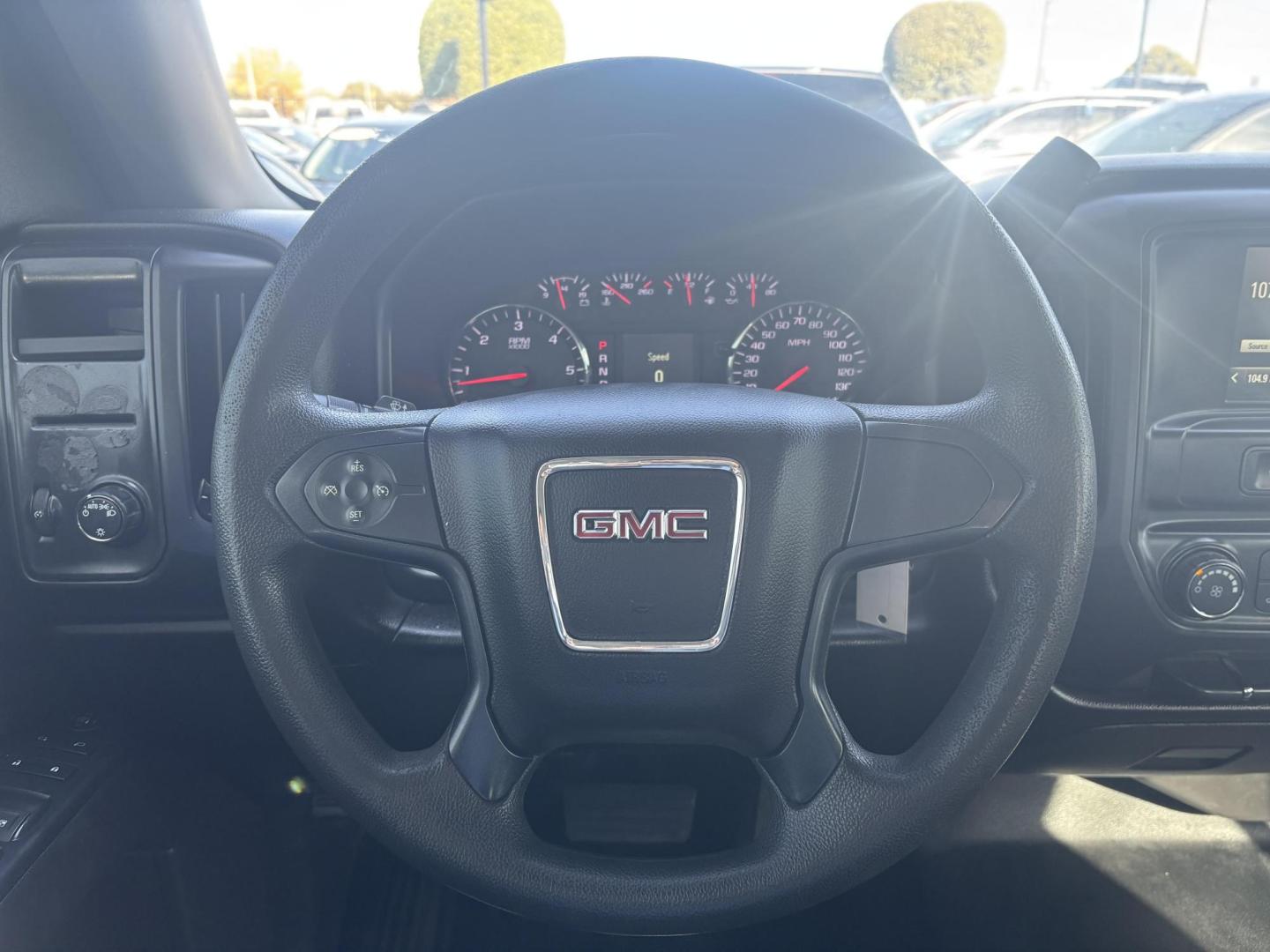 2018 White Gmc Sierra 1500 (3GTP1LEH1JG) with an 4.3L V6 F OHV 12V engine, located at 2401 E Main St., Grand Prairie, TX, 75050, (972) 262-4440, 32.748981, -96.969643 - Photo#10
