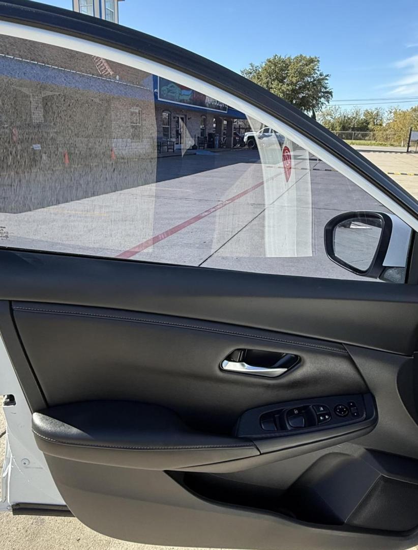 2022 White Nissan Sentra (3N1AB8BV7NY) with an 2L I-4 gasoline direct injection engine, located at 2401 E Main St., Grand Prairie, TX, 75050, (972) 262-4440, 32.748981, -96.969643 - Photo#14