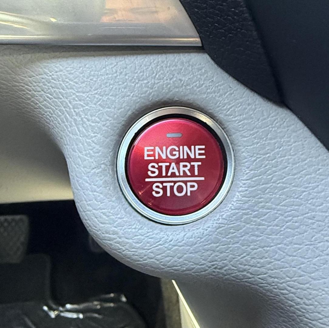 2015 Silver Acura Mdx (5FRYD3H48FB) with an 3.5L V-6 gasoline direct injection engine, located at 2401 E Main St., Grand Prairie, TX, 75050, (972) 262-4440, 32.748981, -96.969643 - Photo#17