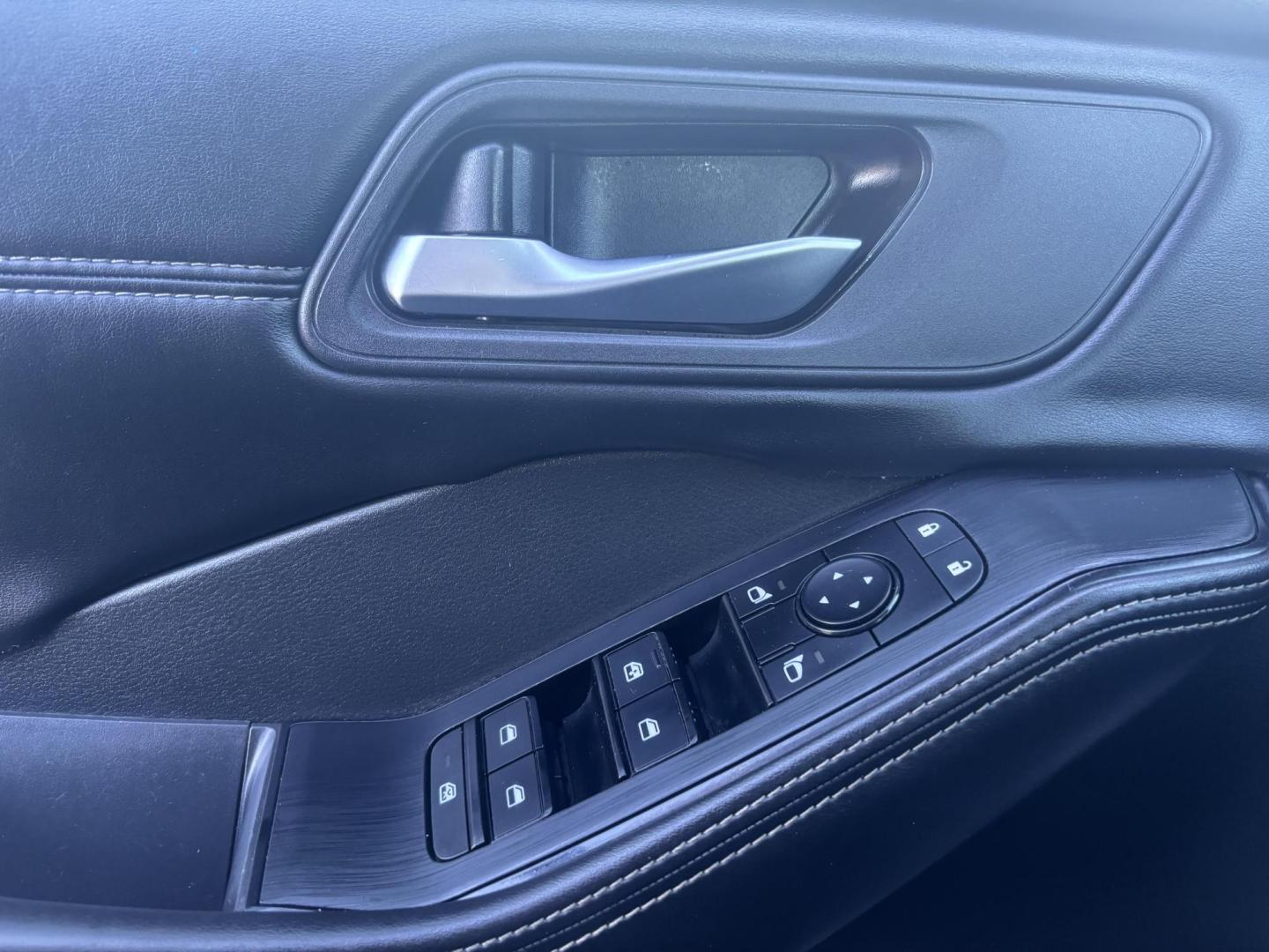 2022 Gray Nissan Rogue (5N1BT3BA0NC) with an VC-Turbo 1.5L I-3 gasoline direct injection engine, located at 2401 E Main St., Grand Prairie, TX, 75050, (972) 262-4440, 32.748981, -96.969643 - Photo#9