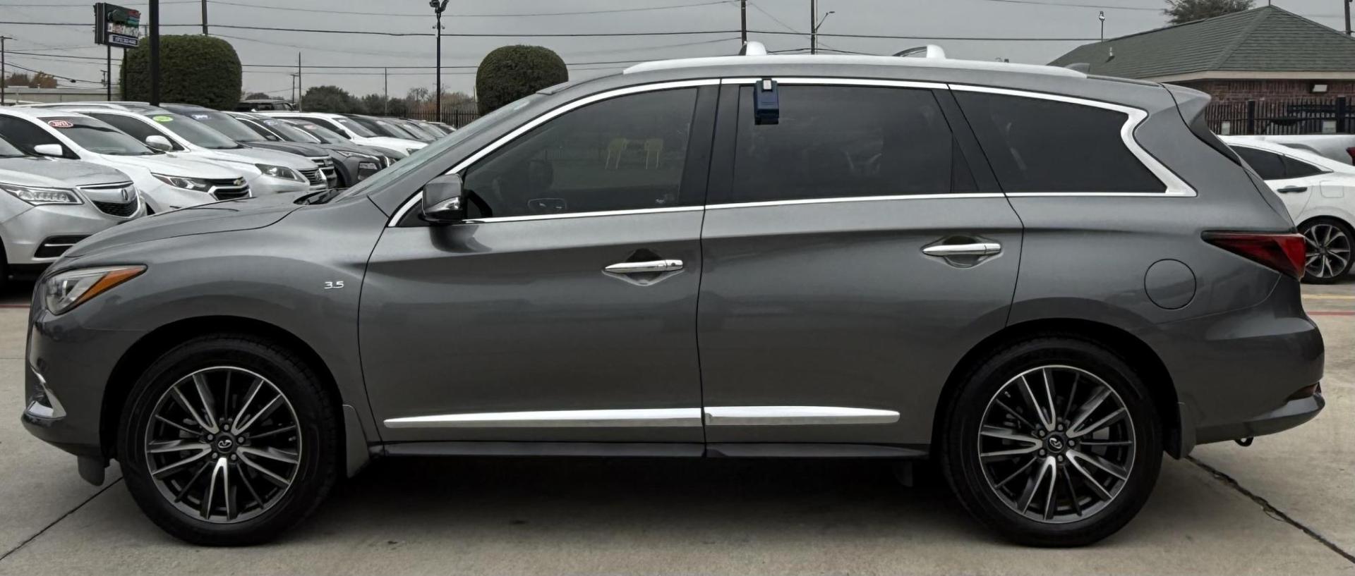2018 Gray Infiniti Qx60 (5N1DL0MN6JC) with an 3.5L V6 engine, located at 2401 E Main St., Grand Prairie, TX, 75050, (972) 262-4440, 32.748981, -96.969643 - Photo#4