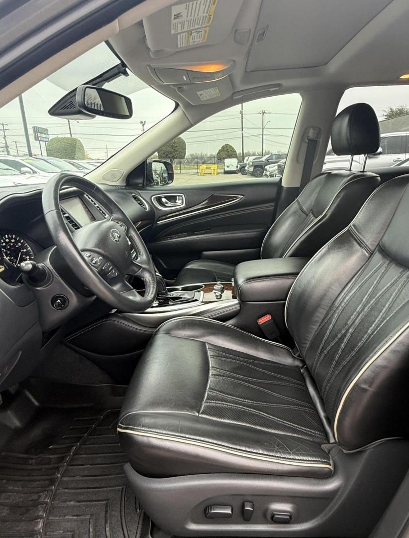 2018 Gray Infiniti Qx60 (5N1DL0MN6JC) with an 3.5L V6 engine, located at 2401 E Main St., Grand Prairie, TX, 75050, (972) 262-4440, 32.748981, -96.969643 - Photo#18