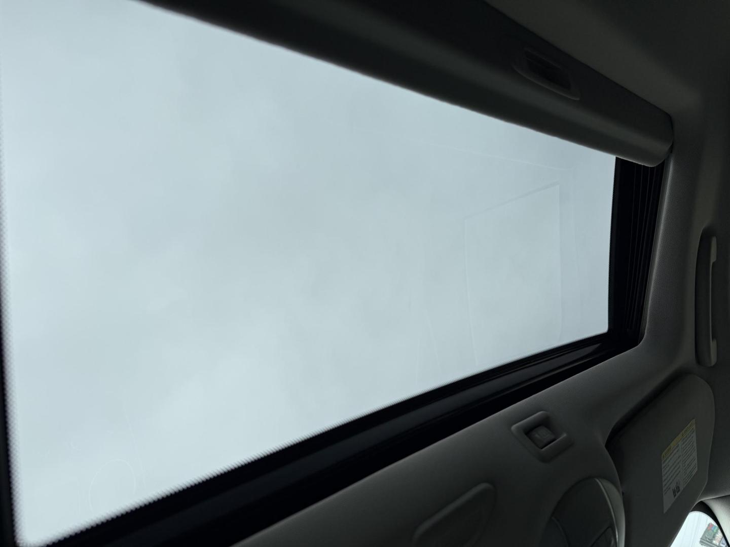 2018 Gray Infiniti Qx60 (5N1DL0MN6JC) with an 3.5L V6 engine, located at 2401 E Main St., Grand Prairie, TX, 75050, (972) 262-4440, 32.748981, -96.969643 - Photo#19