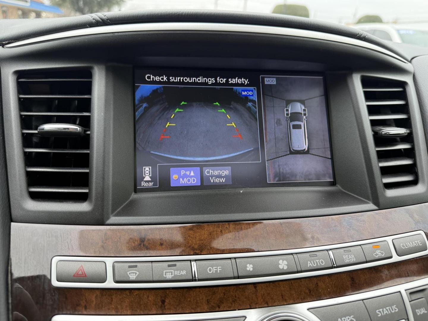 2018 Gray Infiniti Qx60 (5N1DL0MN6JC) with an 3.5L V6 engine, located at 2401 E Main St., Grand Prairie, TX, 75050, (972) 262-4440, 32.748981, -96.969643 - Photo#24