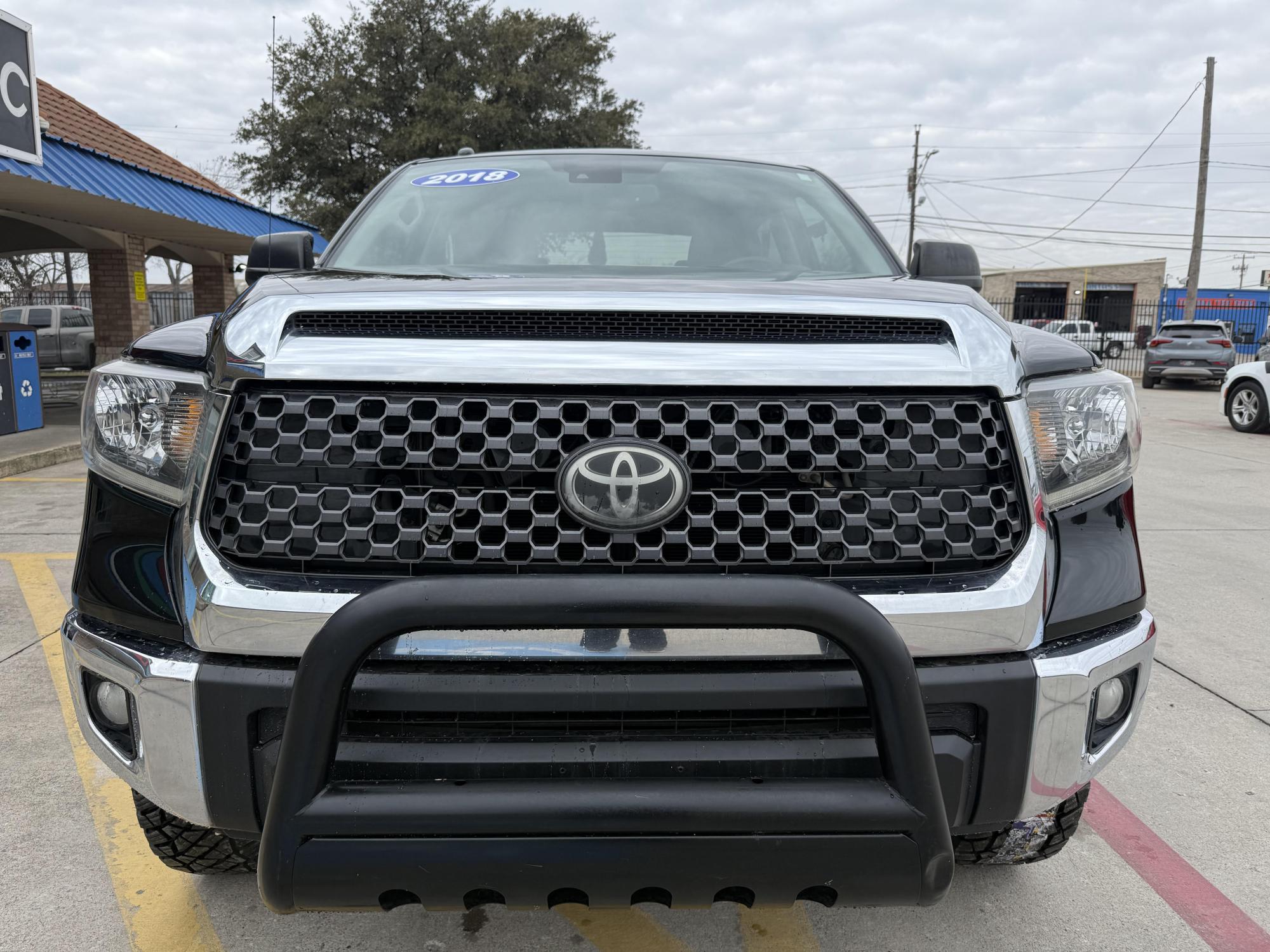 photo of 2018 Toyota Tundra 