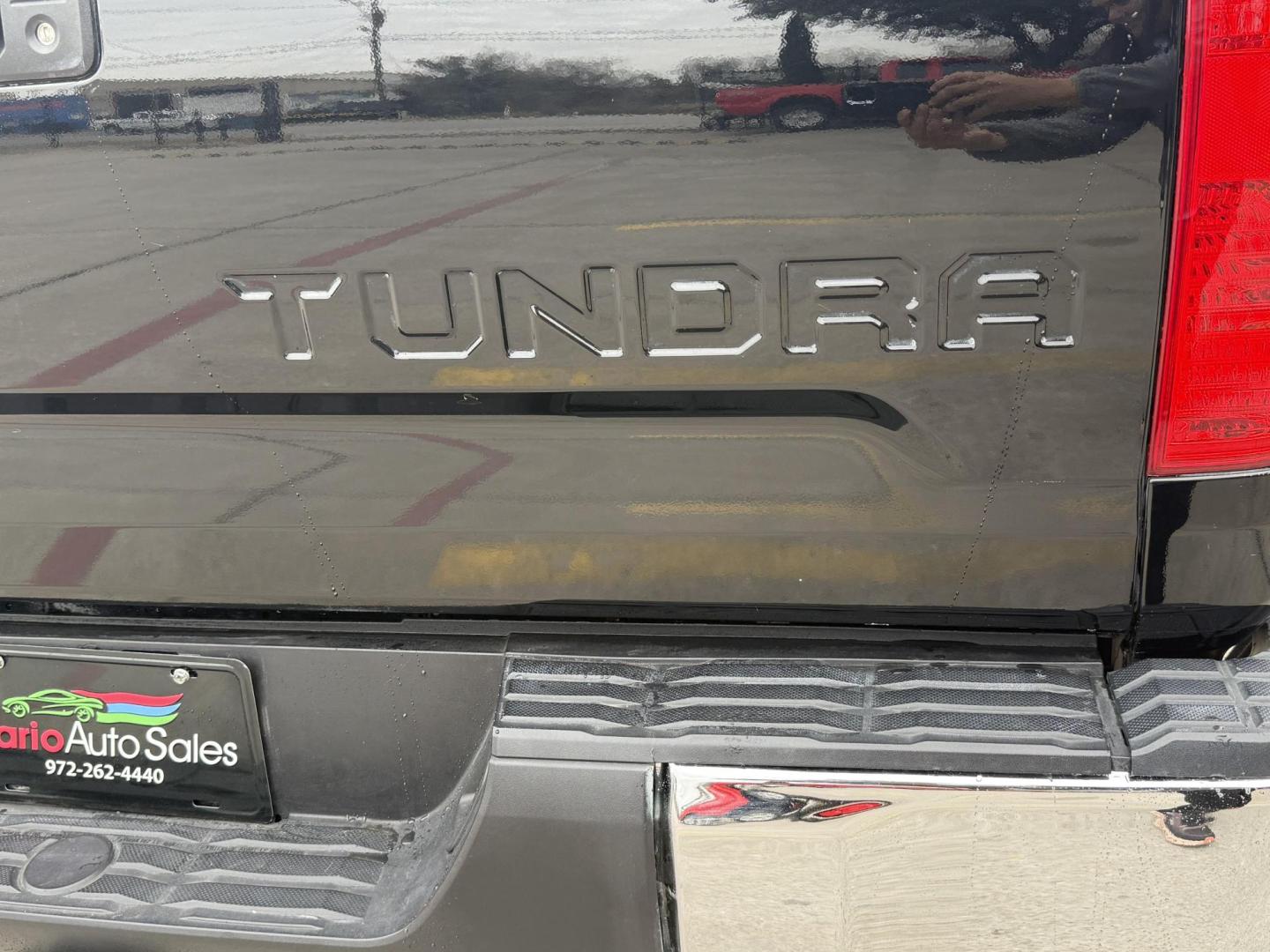 2018 Black Toyota Tundra (5TFDY5F13JX) with an I-FORCE 5.7L V-8 DOHC engine, located at 2401 E Main St., Grand Prairie, TX, 75050, (972) 262-4440, 32.748981, -96.969643 - Photo#7