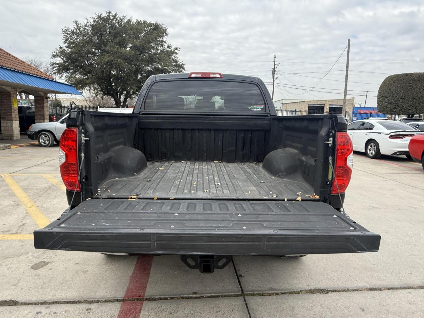 2018 Black Toyota Tundra (5TFDY5F13JX) with an I-FORCE 5.7L V-8 DOHC engine, located at 2401 E Main St., Grand Prairie, TX, 75050, (972) 262-4440, 32.748981, -96.969643 - Photo#26