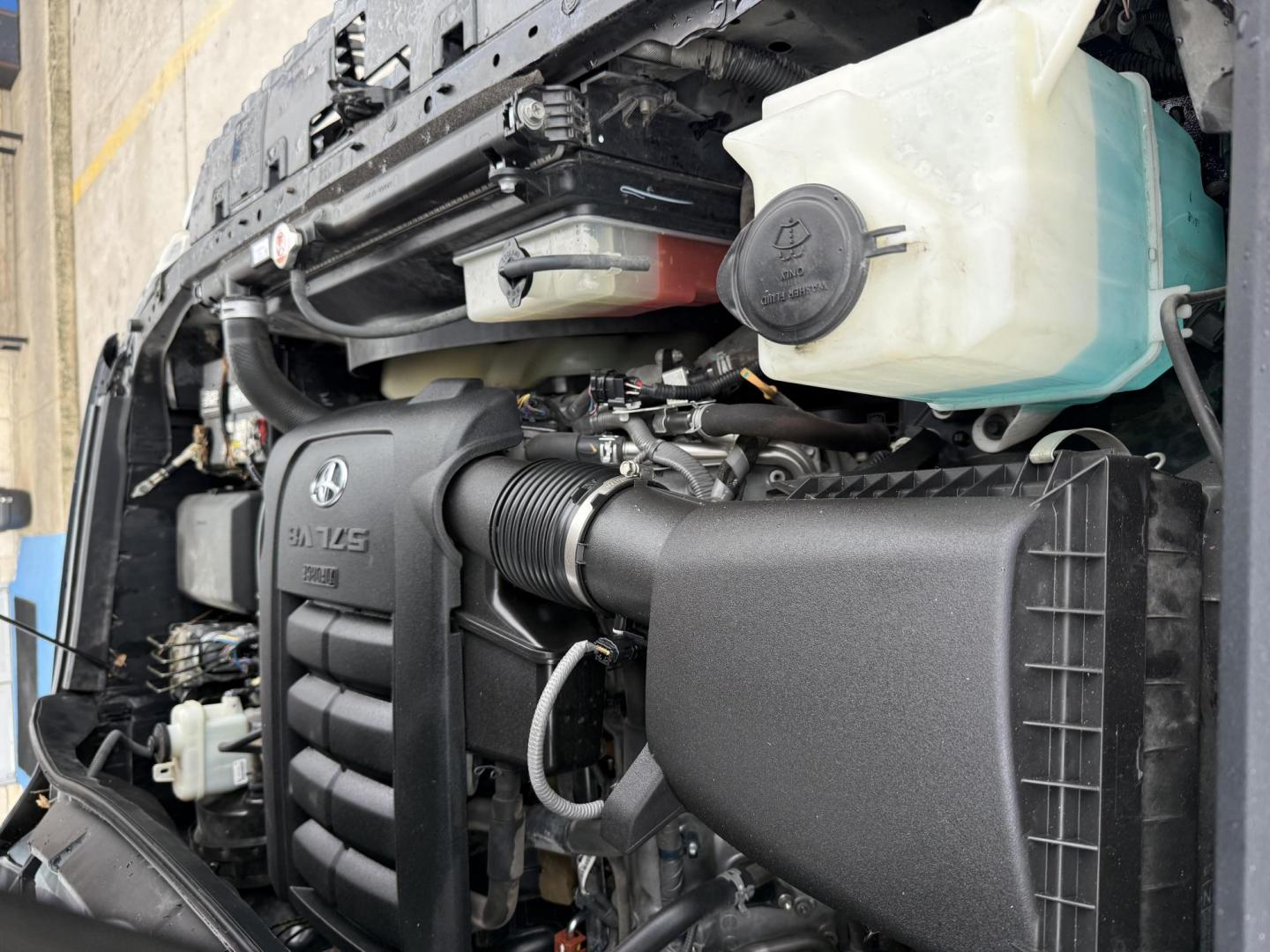 2018 Black Toyota Tundra (5TFDY5F13JX) with an I-FORCE 5.7L V-8 DOHC engine, located at 2401 E Main St., Grand Prairie, TX, 75050, (972) 262-4440, 32.748981, -96.969643 - Photo#29