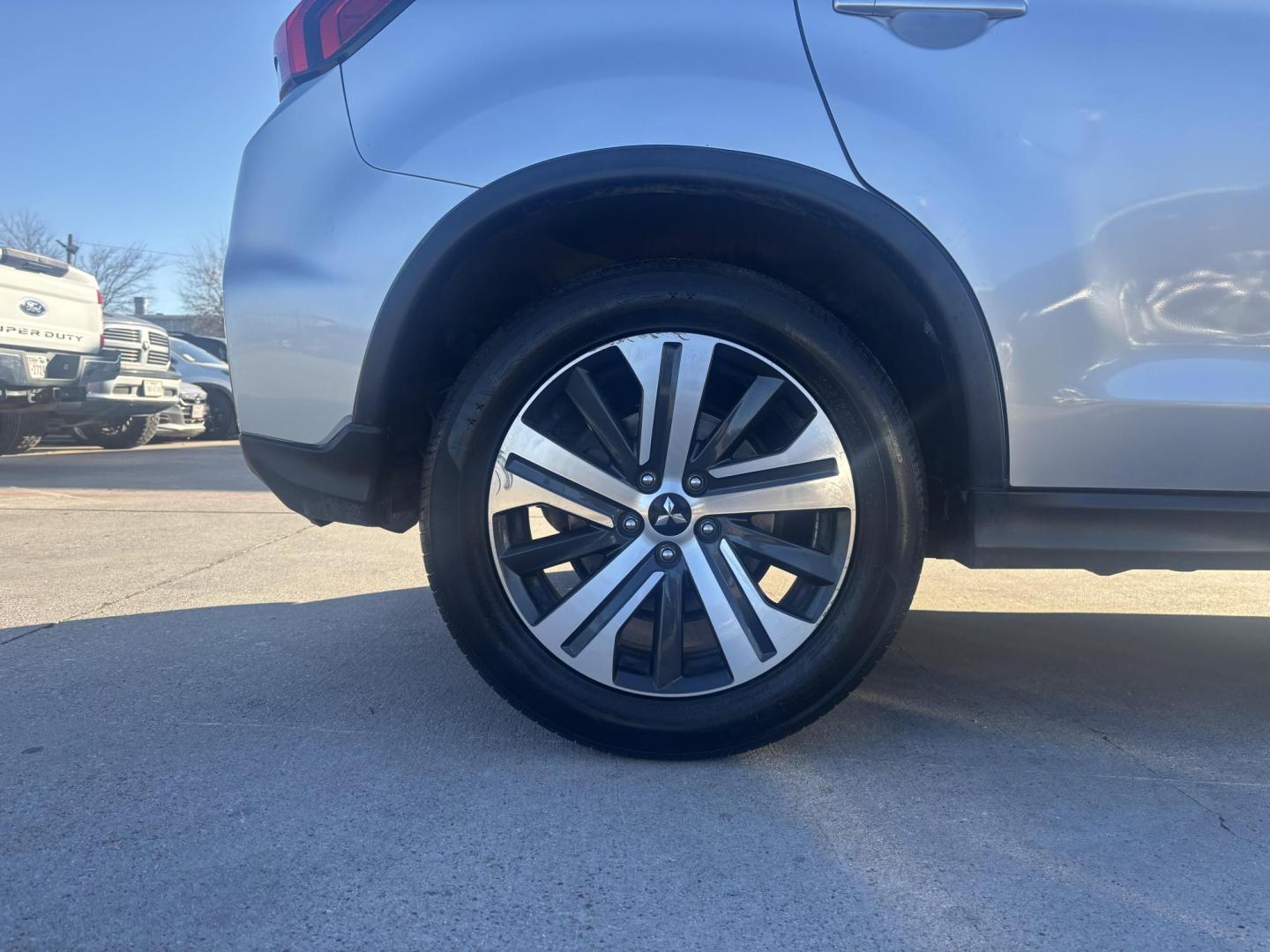 2021 Silver Mitsubishi Outlander Sport (JA4ARUAU3MU) with an 2.0L L4 DOHC 16V engine, located at 2401 E Main St., Grand Prairie, TX, 75050, (972) 262-4440, 32.748981, -96.969643 - Photo#2