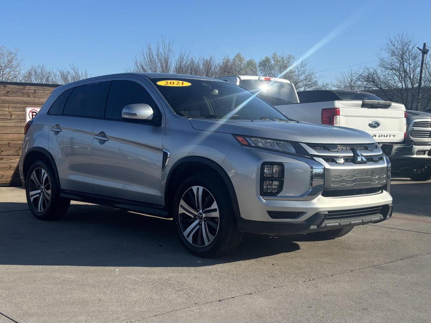 2021 Silver Mitsubishi Outlander Sport (JA4ARUAU3MU) with an 2.0L L4 DOHC 16V engine, located at 2401 E Main St., Grand Prairie, TX, 75050, (972) 262-4440, 32.748981, -96.969643 - Photo#12