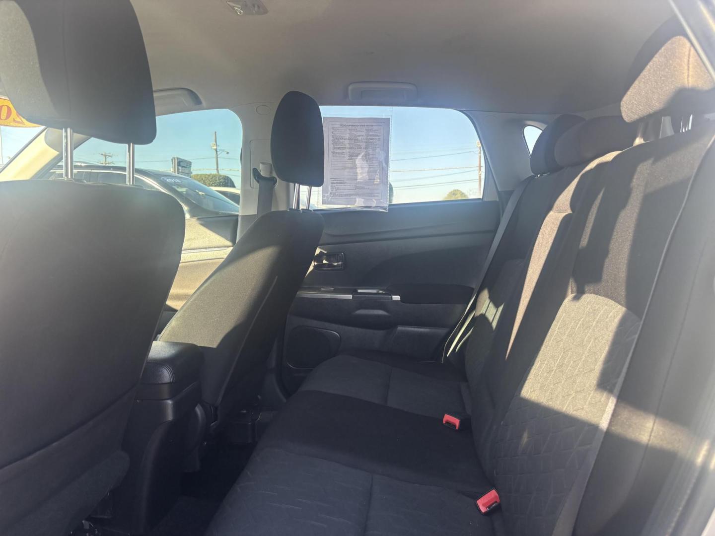 2021 Silver Mitsubishi Outlander Sport (JA4ARUAU3MU) with an 2.0L L4 DOHC 16V engine, located at 2401 E Main St., Grand Prairie, TX, 75050, (972) 262-4440, 32.748981, -96.969643 - Photo#15