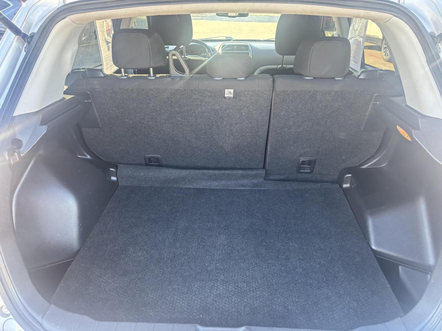 2021 Silver Mitsubishi Outlander Sport (JA4ARUAU3MU) with an 2.0L L4 DOHC 16V engine, located at 2401 E Main St., Grand Prairie, TX, 75050, (972) 262-4440, 32.748981, -96.969643 - Photo#23