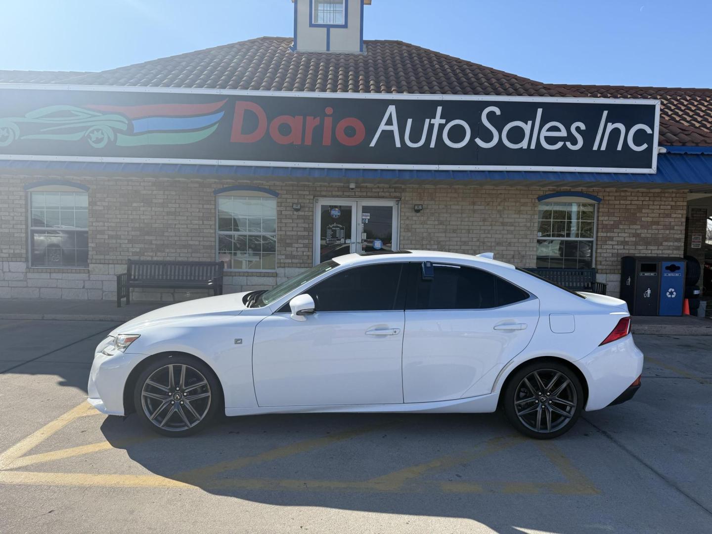 2014 White Lexus Is 250 (JTHBF1D2XE5) with an 2.5L V6 engine, located at 2401 E Main St., Grand Prairie, TX, 75050, (972) 262-4440, 32.748981, -96.969643 - Photo#12