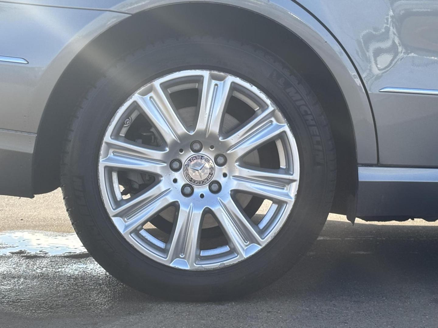 2013 Silver Mercedes-Benz E 350 (WDDHF5KB2DA) with an 3.5L V6 F DOHC 24V engine, located at 2401 E Main St., Grand Prairie, TX, 75050, (972) 262-4440, 32.748981, -96.969643 - Photo#4