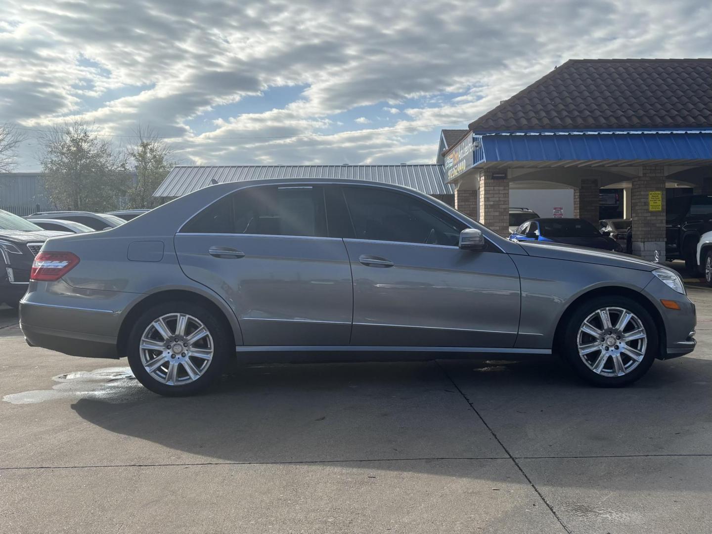 2013 Silver Mercedes-Benz E 350 (WDDHF5KB2DA) with an 3.5L V6 F DOHC 24V engine, located at 2401 E Main St., Grand Prairie, TX, 75050, (972) 262-4440, 32.748981, -96.969643 - Photo#22