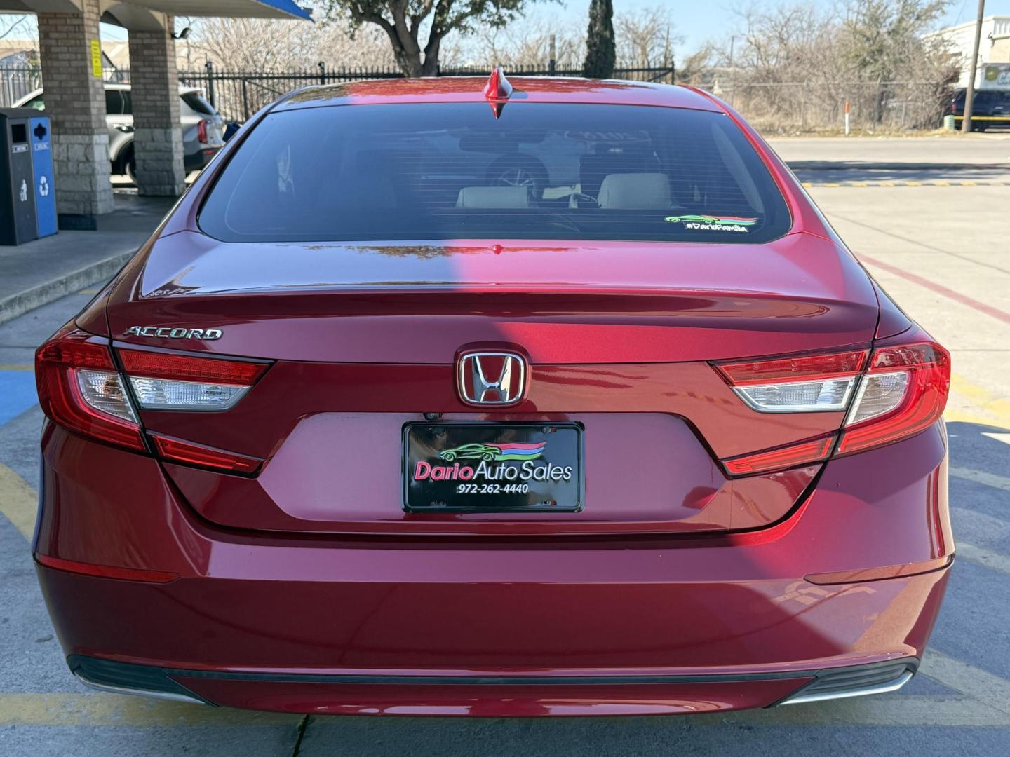 2018 Radiant Red Metallic /Black, cloth Gray, cloth Ivory, cloth Honda Accord 60219 (1HGCV1F18JA) with an 1.5L L4 DOHC 16V TURBO engine, Continuously Variable Transmission transmission, located at 2401 E Main St., Grand Prairie, TX, 75050, (972) 262-4440, 32.748981, -96.969643 - Photo#5