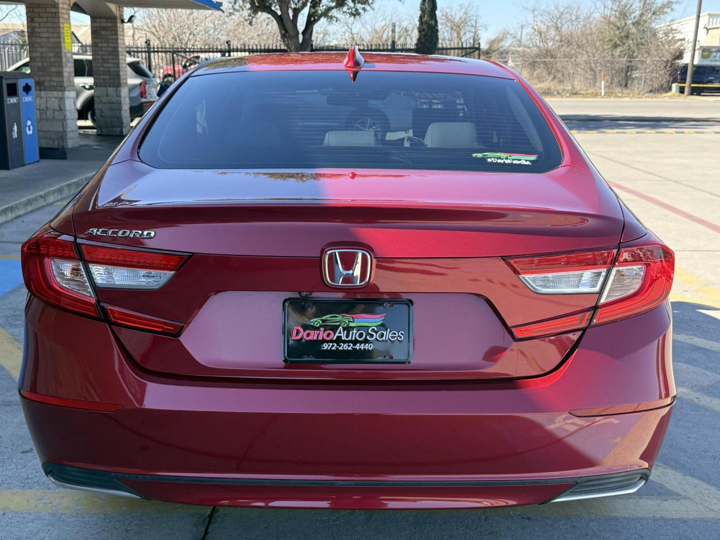 2018 Radiant Red Metallic /Black, cloth Gray, cloth Ivory, cloth Honda Accord 60219 (1HGCV1F18JA) with an 1.5L L4 DOHC 16V TURBO engine, Continuously Variable Transmission transmission, located at 2401 E Main St., Grand Prairie, TX, 75050, (972) 262-4440, 32.748981, -96.969643 - Photo#6