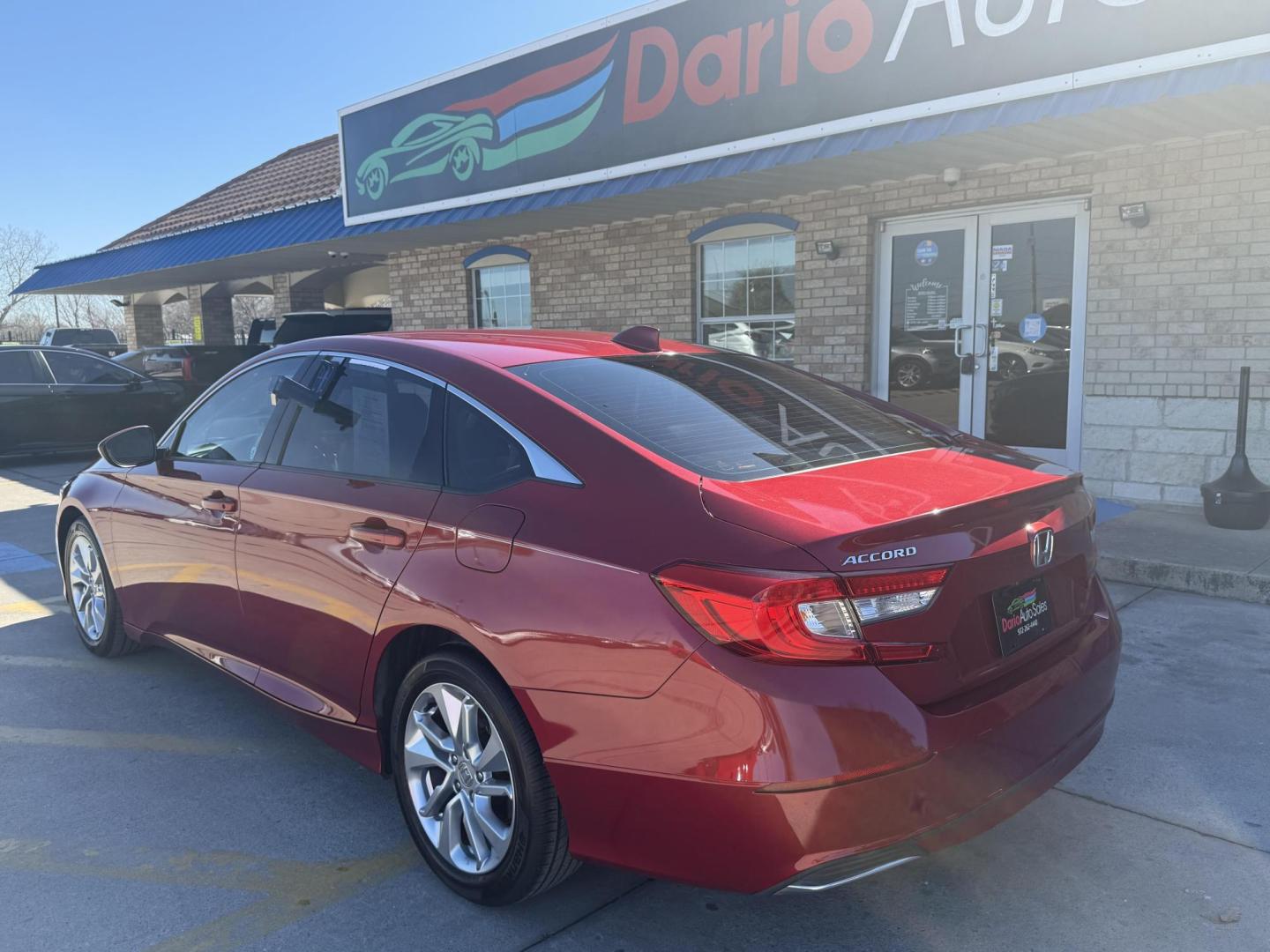 2018 Radiant Red Metallic /Black, cloth Gray, cloth Ivory, cloth Honda Accord 60219 (1HGCV1F18JA) with an 1.5L L4 DOHC 16V TURBO engine, Continuously Variable Transmission transmission, located at 2401 E Main St., Grand Prairie, TX, 75050, (972) 262-4440, 32.748981, -96.969643 - Photo#11