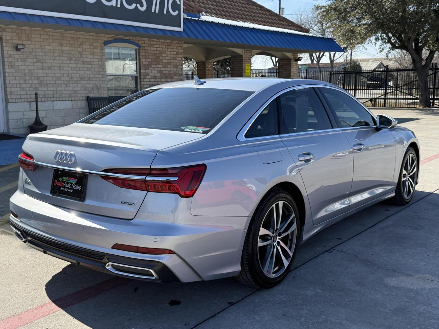 2019 Florett Silver Metallic /Black Valcona, premium leather Black, leather Okap Audi A6 67302 (WAUL2AF21KN) with an 3.0L V6 DOHC 24V engine, 7-Speed Automatic transmission, located at 2401 E Main St., Grand Prairie, TX, 75050, (972) 262-4440, 32.748981, -96.969643 - Photo#5