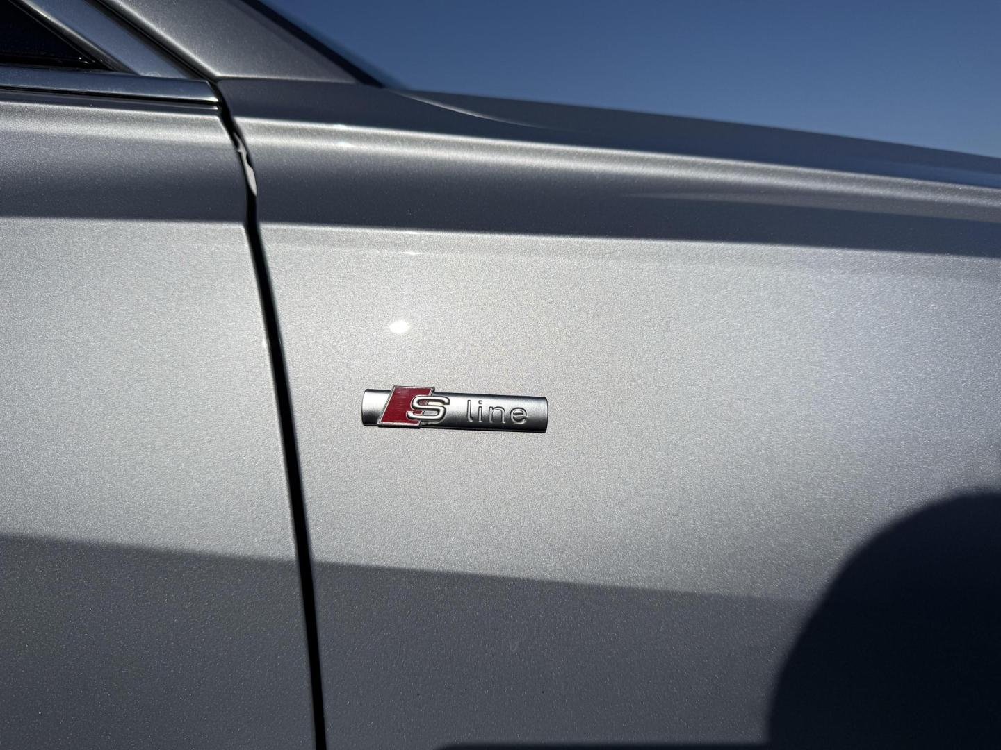 2019 Florett Silver Metallic /Black Valcona, premium leather Black, leather Okap Audi A6 67302 (WAUL2AF21KN) with an 3.0L V6 DOHC 24V engine, 7-Speed Automatic transmission, located at 2401 E Main St., Grand Prairie, TX, 75050, (972) 262-4440, 32.748981, -96.969643 - Photo#14