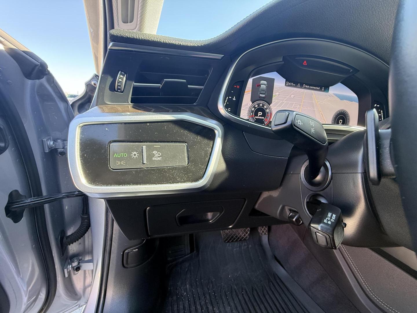 2019 Florett Silver Metallic /Black Valcona, premium leather Black, leather Okap Audi A6 67302 (WAUL2AF21KN) with an 3.0L V6 DOHC 24V engine, 7-Speed Automatic transmission, located at 2401 E Main St., Grand Prairie, TX, 75050, (972) 262-4440, 32.748981, -96.969643 - Photo#19