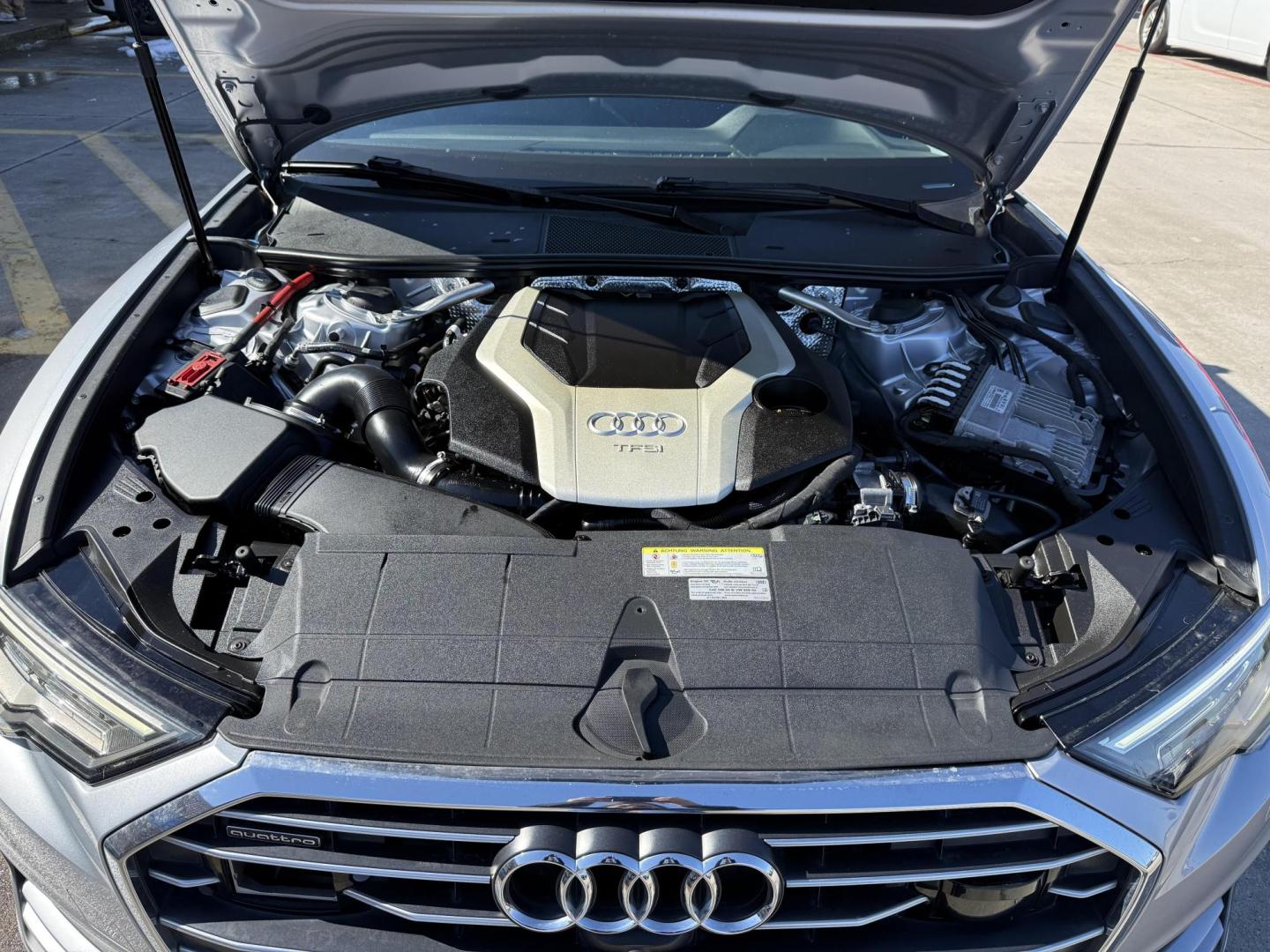 2019 Florett Silver Metallic /Black Valcona, premium leather Black, leather Okap Audi A6 67302 (WAUL2AF21KN) with an 3.0L V6 DOHC 24V engine, 7-Speed Automatic transmission, located at 2401 E Main St., Grand Prairie, TX, 75050, (972) 262-4440, 32.748981, -96.969643 - Photo#29