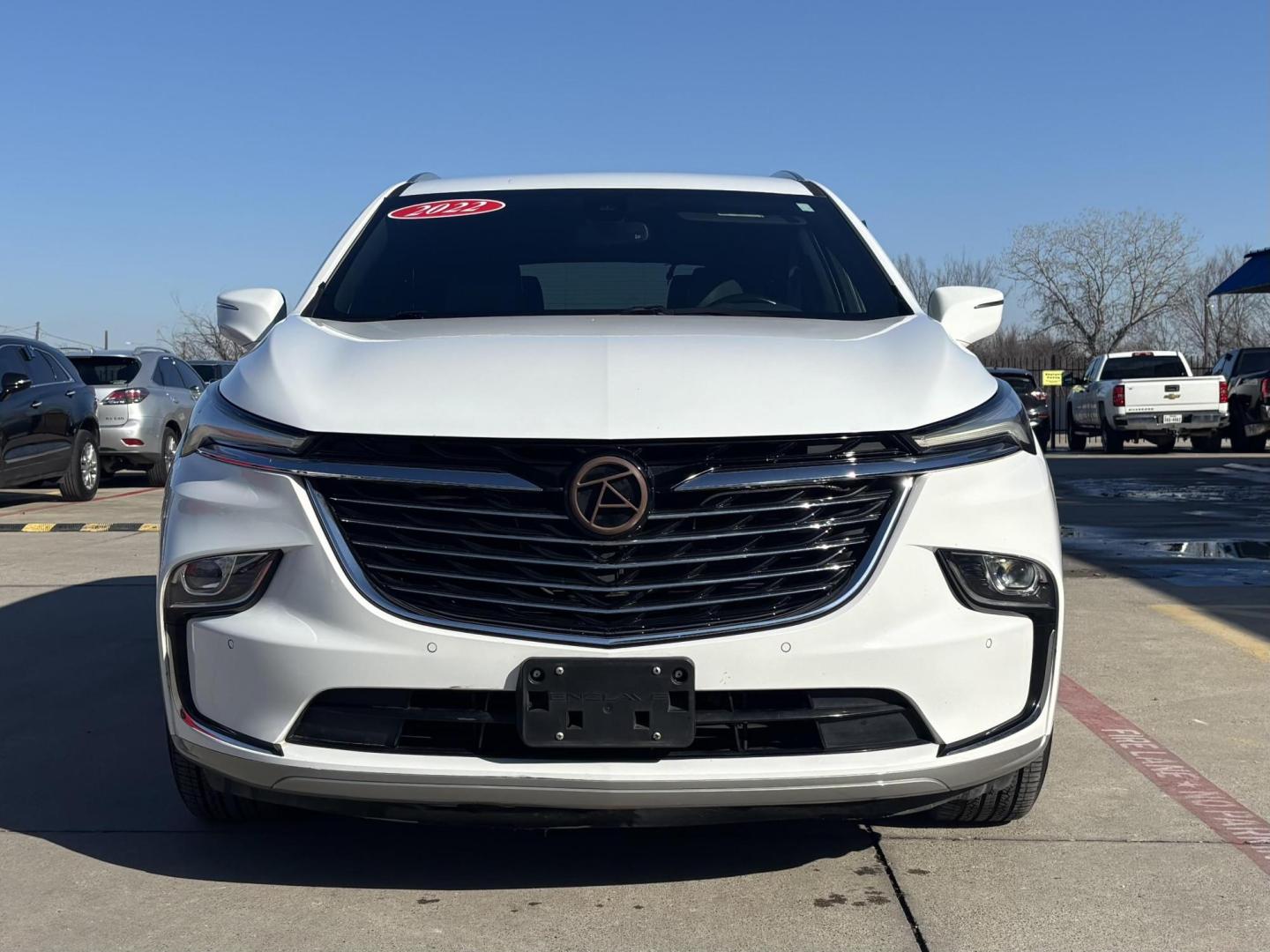 2022 Summit White /Dark Galvanized Seats w/Ebony Interior Accents Wh Buick Enclave 76449 (5GAERBKW3NJ) with an 3.6L V6 DOHC 24V engine, 9-Speed Automatic transmission, located at 2401 E Main St., Grand Prairie, TX, 75050, (972) 262-4440, 32.748981, -96.969643 - Photo#17