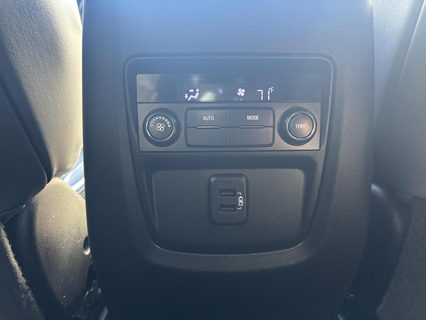 2022 Summit White /Dark Galvanized Seats w/Ebony Interior Accents Wh Buick Enclave 76449 (5GAERBKW3NJ) with an 3.6L V6 DOHC 24V engine, 9-Speed Automatic transmission, located at 2401 E Main St., Grand Prairie, TX, 75050, (972) 262-4440, 32.748981, -96.969643 - Photo#23