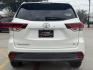 2019 Blizzard Pearl /Black w/Red Stitching, leather Toyota Highlander 67134 (5TDKZRFH5KS) with an 3.5L V6 DOHC 24V engine, 6-Speed Automatic transmission, located at 2401 E Main St., Grand Prairie, TX, 75050, (972) 262-4440, 32.748981, -96.969643 - Photo#8