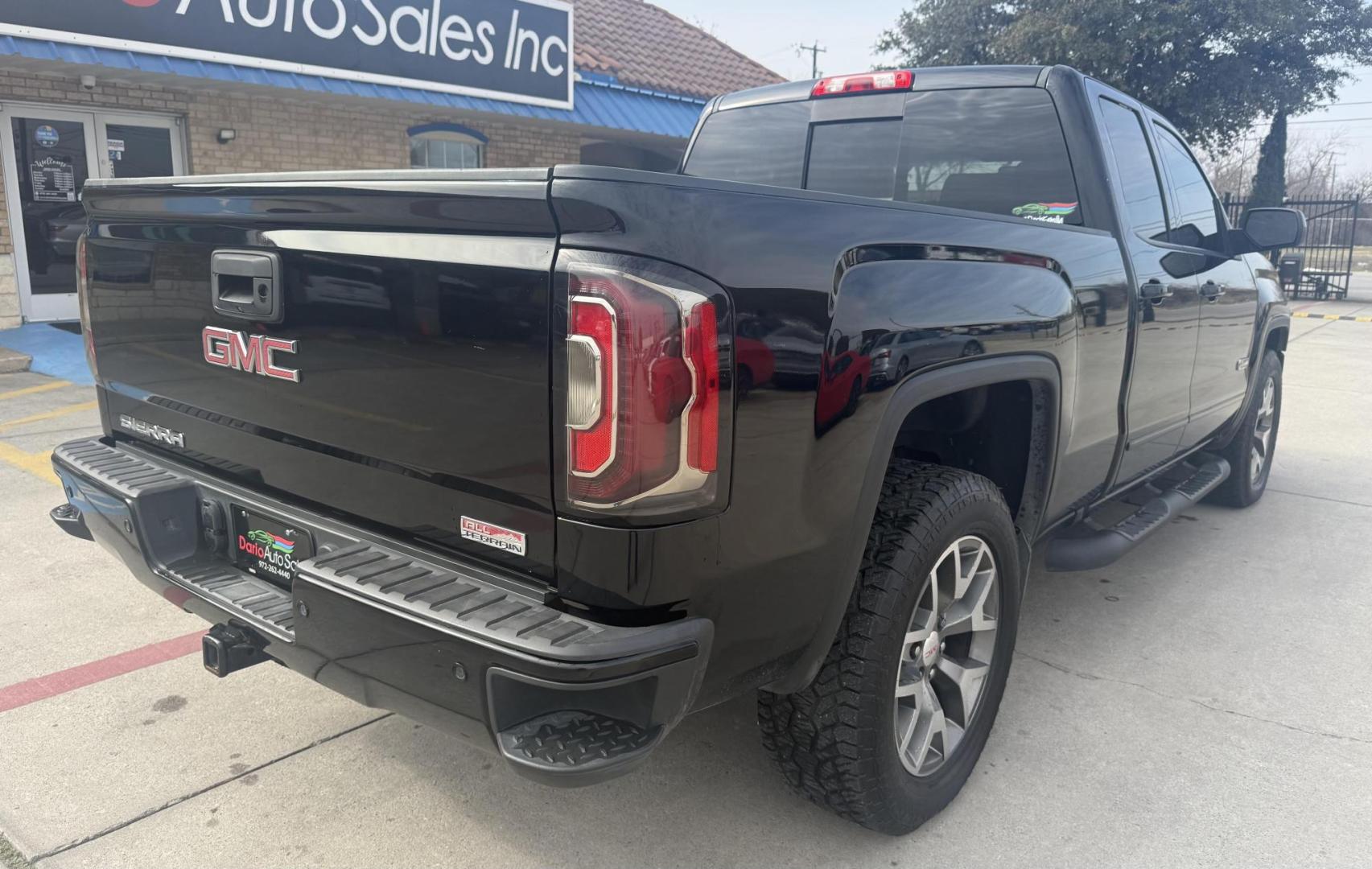 2017 Onyx Black /Cocoa/Dune, leather Cocoa/Dune, leather Dark Ash S GMC Sierra 1500 56475 (1GTV2NEJXHZ) with an 6.2L V8 OHV 16V engine, 6-Speed Automatic transmission, located at 2401 E Main St., Grand Prairie, TX, 75050, (972) 262-4440, 32.748981, -96.969643 - Photo#11