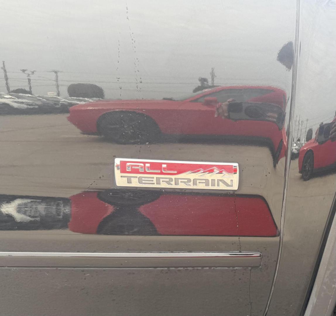 2017 Onyx Black /Cocoa/Dune, leather Cocoa/Dune, leather Dark Ash S GMC Sierra 1500 56475 (1GTV2NEJXHZ) with an 6.2L V8 OHV 16V engine, 6-Speed Automatic transmission, located at 2401 E Main St., Grand Prairie, TX, 75050, (972) 262-4440, 32.748981, -96.969643 - Photo#15