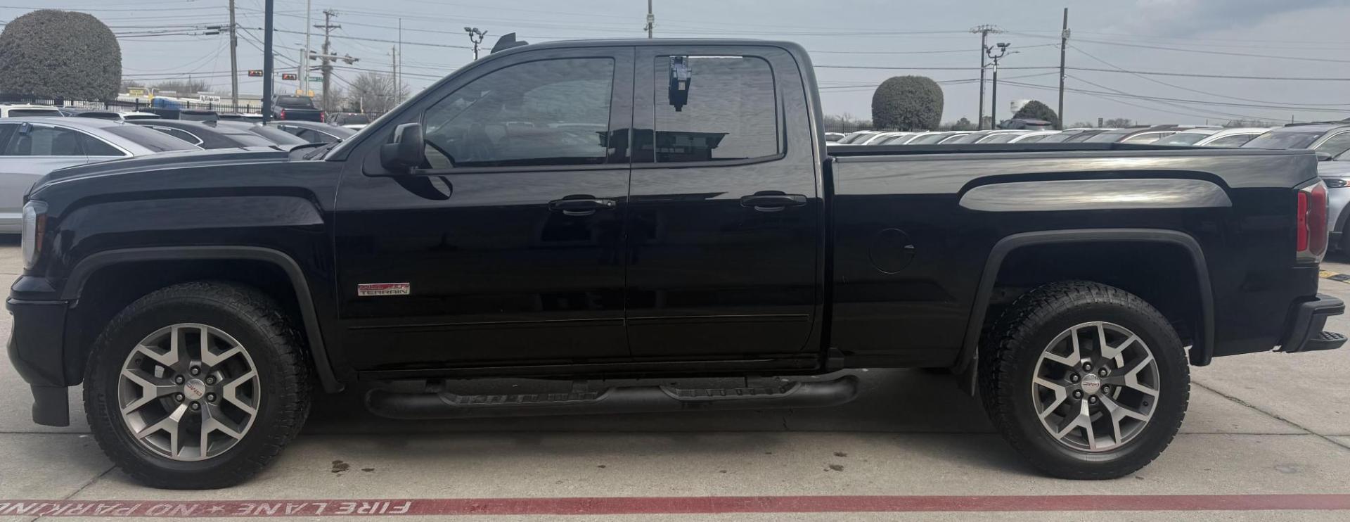 2017 Onyx Black /Cocoa/Dune, leather Cocoa/Dune, leather Dark Ash S GMC Sierra 1500 56475 (1GTV2NEJXHZ) with an 6.2L V8 OHV 16V engine, 6-Speed Automatic transmission, located at 2401 E Main St., Grand Prairie, TX, 75050, (972) 262-4440, 32.748981, -96.969643 - Photo#17