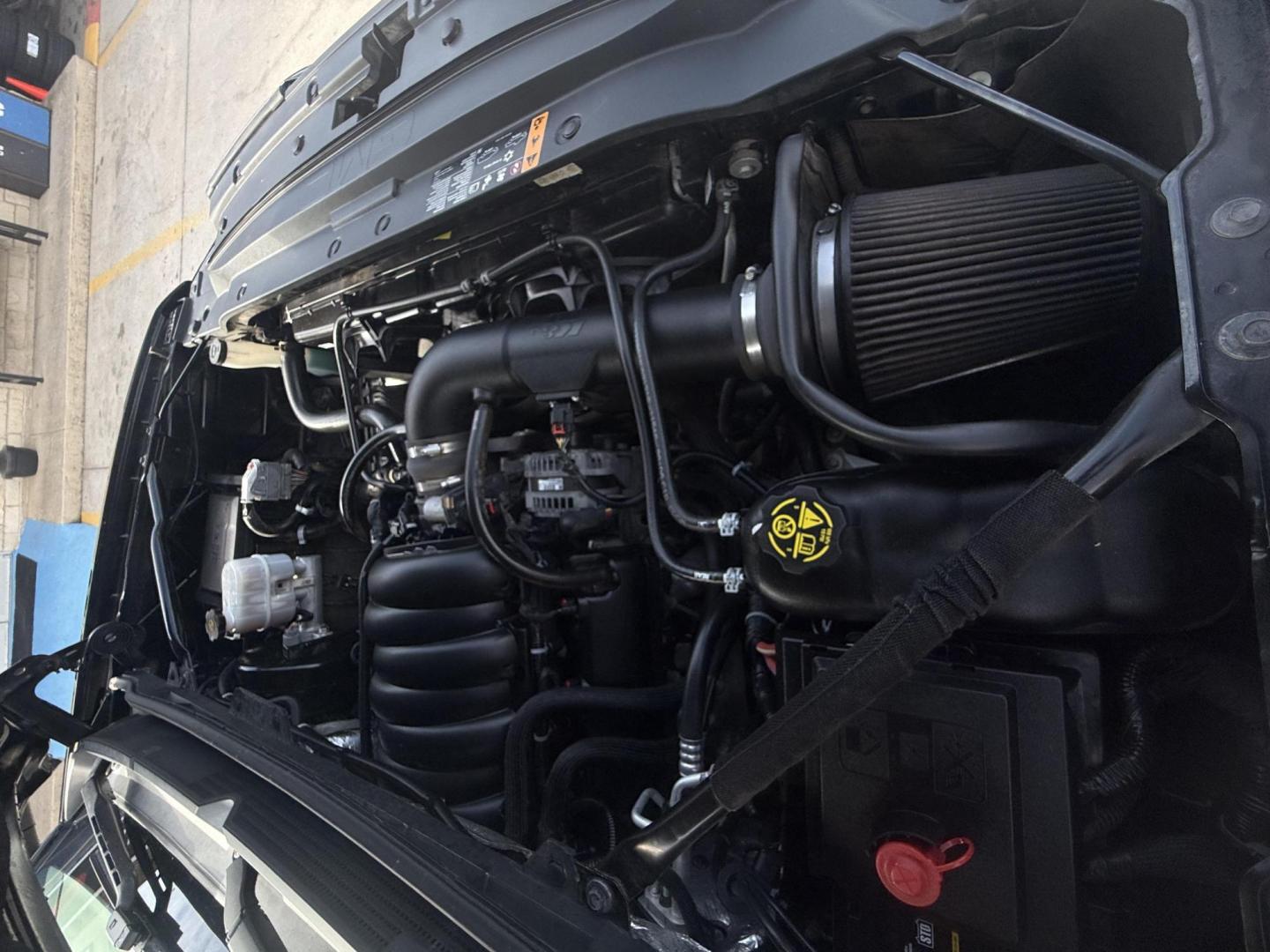 2017 Onyx Black /Cocoa/Dune, leather Cocoa/Dune, leather Dark Ash S GMC Sierra 1500 56475 (1GTV2NEJXHZ) with an 6.2L V8 OHV 16V engine, 6-Speed Automatic transmission, located at 2401 E Main St., Grand Prairie, TX, 75050, (972) 262-4440, 32.748981, -96.969643 - Photo#26