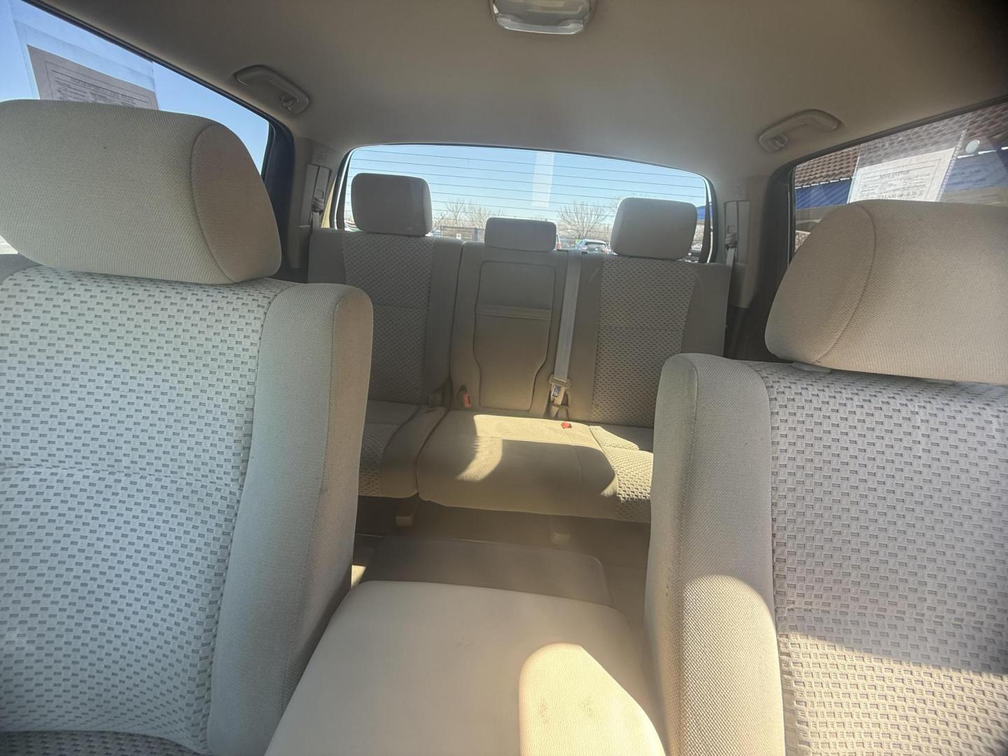 2011 Super White /Black Cloth Interior Graphite Cloth Interior Sand Toyota Tundra 41901 (5TFEM5F18BX) with an 4.6L V8 DOHC 32V engine, 5-Speed Automatic Overdrive transmission, located at 2401 E Main St., Grand Prairie, TX, 75050, (972) 262-4440, 32.748981, -96.969643 - Photo#4
