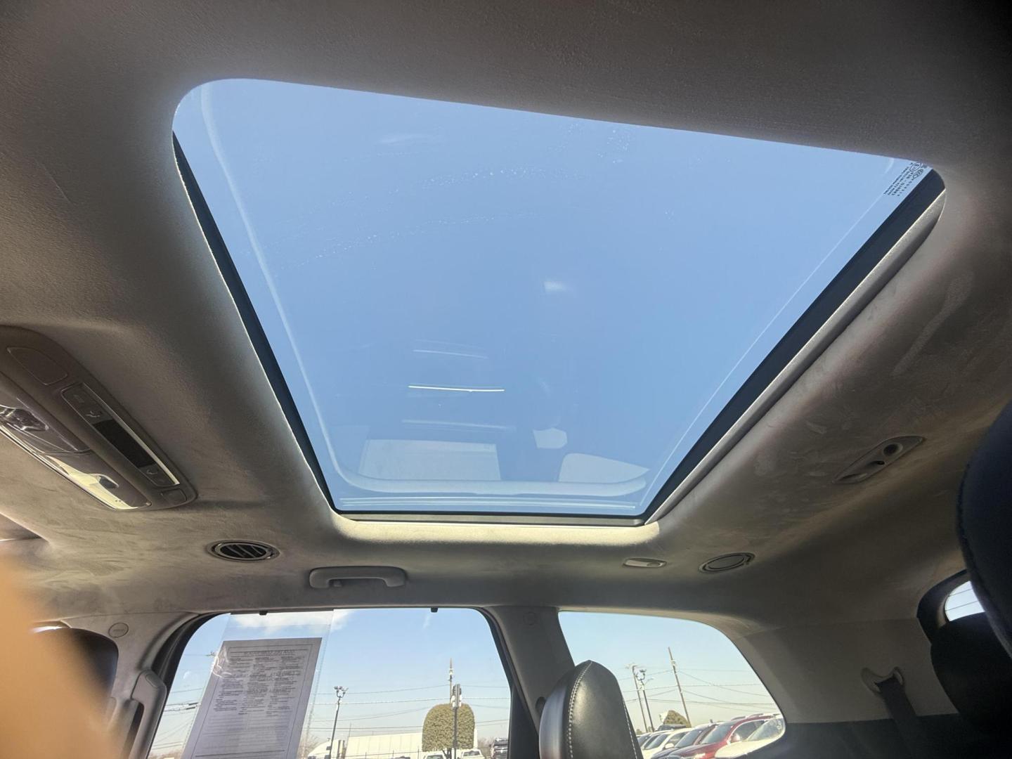 2021 No data /No data Kia Telluride 73915 (5XYP5DHC6MG) with an 3.8L V6 DOHC 24V engine, 8-Speed Automatic transmission, located at 2401 E Main St., Grand Prairie, TX, 75050, (972) 262-4440, 32.748981, -96.969643 - Photo#31