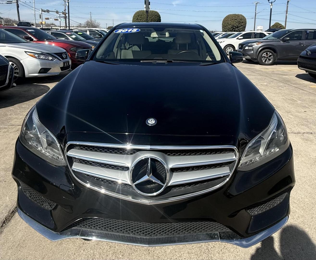 2015 Black /Black , leatherette Black Nappa, premium leather B Mercedes-Benz E-Class 50930 (WDDHF8JB4FB) with an 3.5L V6 DOHC 24V engine, 7-Speed Automatic transmission, located at 2401 E Main St., Grand Prairie, TX, 75050, (972) 262-4440, 32.748981, -96.969643 - Photo#6