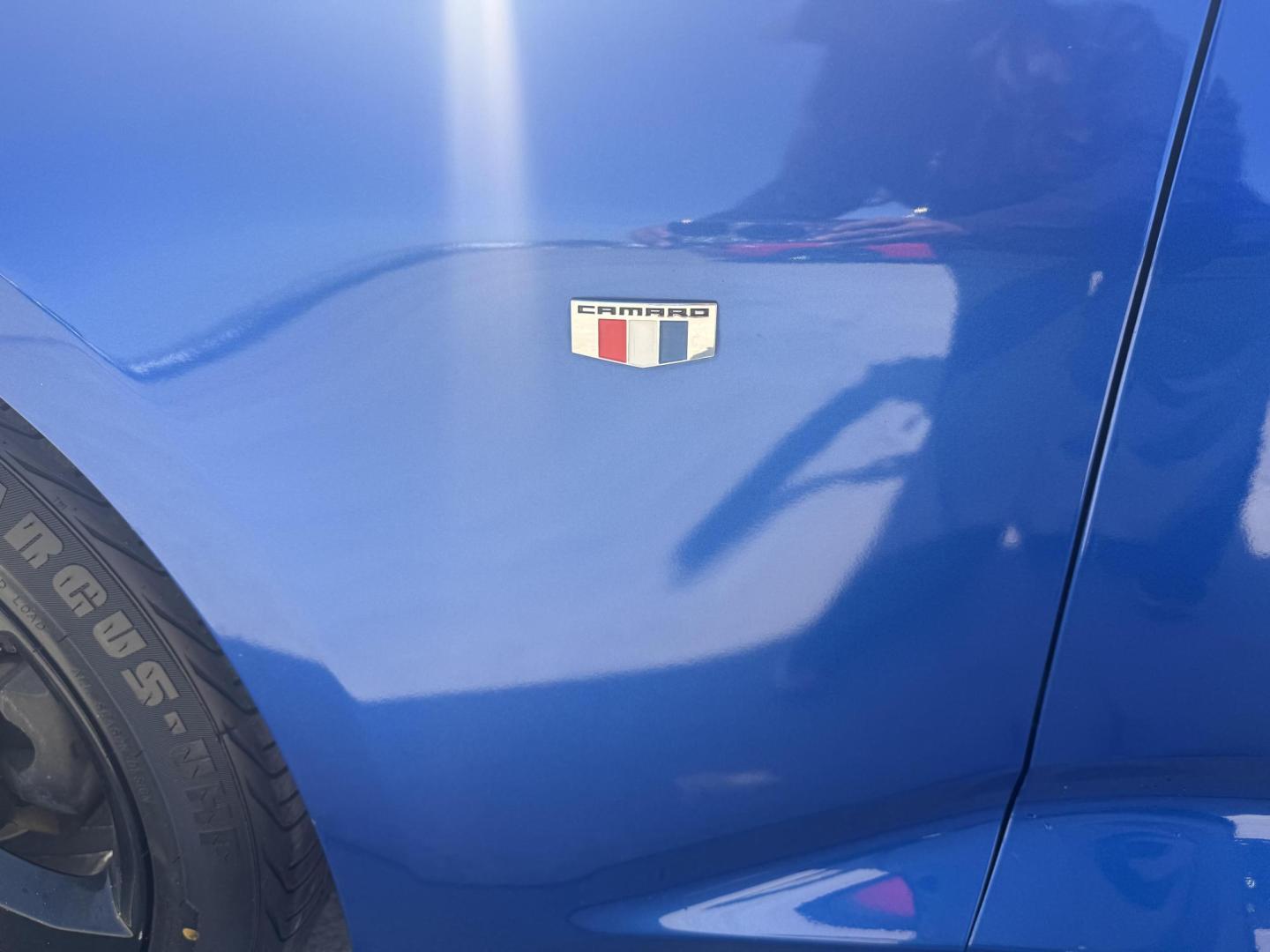 2016 Hyper Blue Metallic /Jet Black, cloth Medium Ash Gray, cloth Chevrolet Camaro 53901 (1G1FB1RX8G0) with an 2.0L L4 DOHC 16V TURBO engine, 6-Speed Automatic transmission, located at 2401 E Main St., Grand Prairie, TX, 75050, (972) 262-4440, 32.748981, -96.969643 - Photo#24