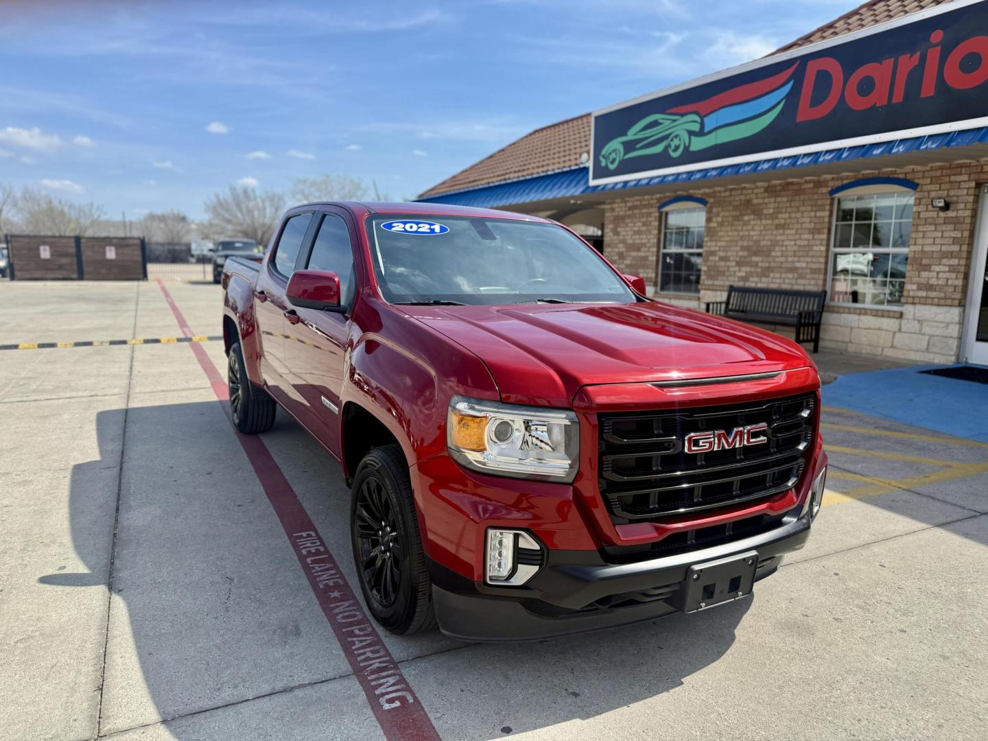 2021 Red Gmc Canyon (1GTG5CEN8M1) , located at 2401 E Main St., Grand Prairie, TX, 75050, (972) 262-4440, 32.748981, -96.969643 - Photo#2