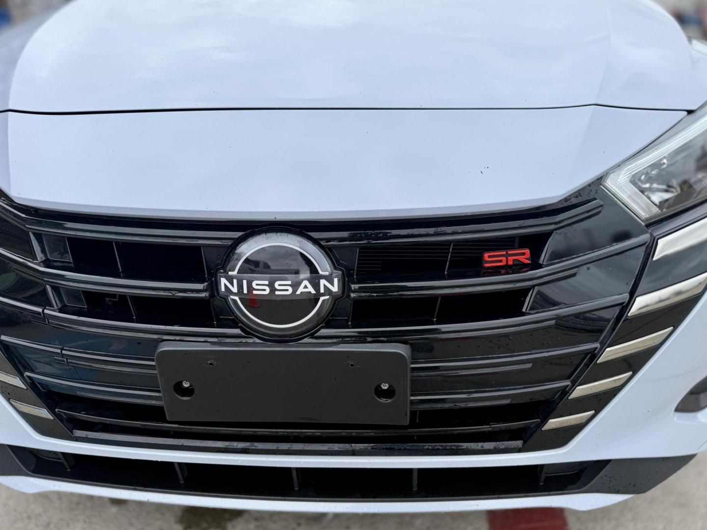 2024 Gray Sky Pearl /Graphite Nissan Versa 83990 (3N1CN8FV4RL) with an 1.6L L4 DOHC 16V engine, Continuously Variable Transmission transmission, located at 2401 E Main St., Grand Prairie, TX, 75050, (972) 262-4440, 32.748981, -96.969643 - Photo#10