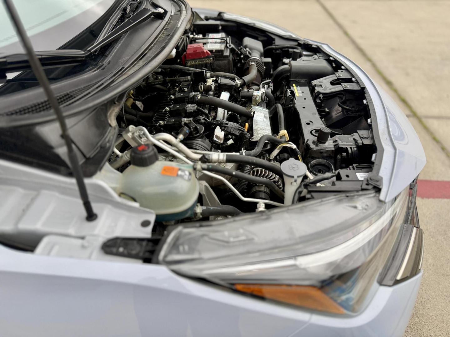 2024 Gray Sky Pearl /Graphite Nissan Versa 83990 (3N1CN8FV4RL) with an 1.6L L4 DOHC 16V engine, Continuously Variable Transmission transmission, located at 2401 E Main St., Grand Prairie, TX, 75050, (972) 262-4440, 32.748981, -96.969643 - Photo#24