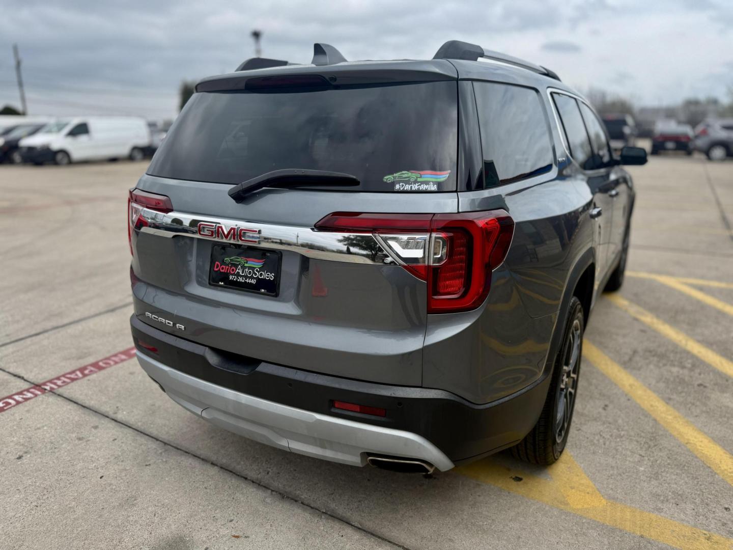 2020 Quicksilver Metallic /Cocoa/Light Ash Gray, leather Jet Black, leather GMC Acadia 70277 (1GKKNMLS9LZ) with an 3.6L V6 DOHC 24V engine, 9-Speed Automatic transmission, located at 2401 E Main St., Grand Prairie, TX, 75050, (972) 262-4440, 32.748981, -96.969643 - Photo#8