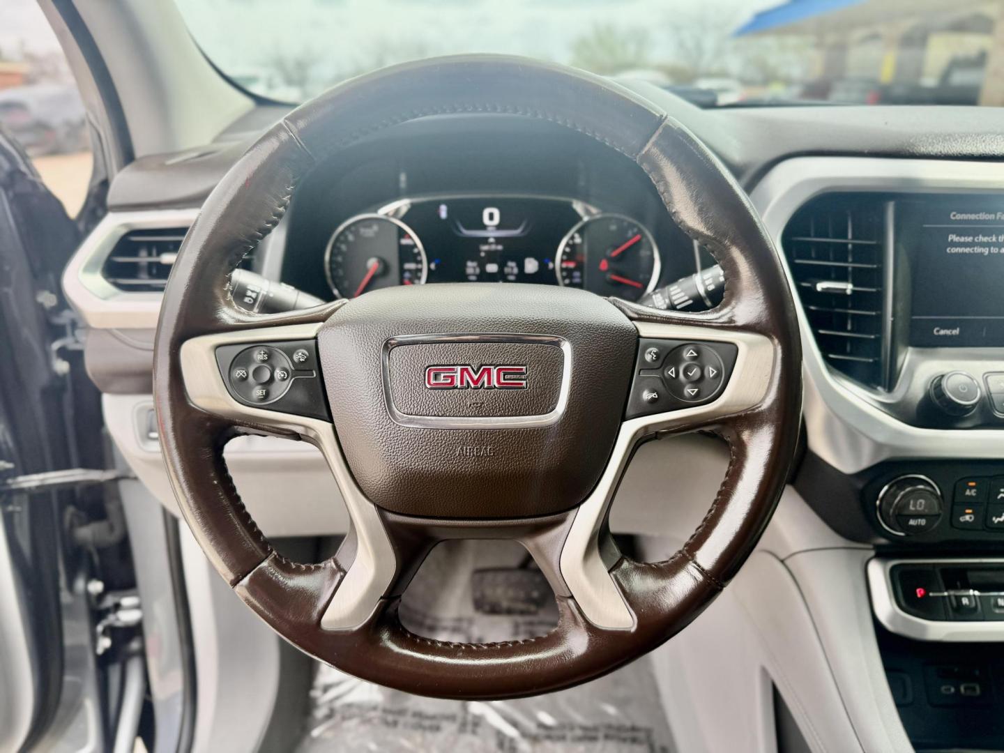 2020 Quicksilver Metallic /Cocoa/Light Ash Gray, leather Jet Black, leather GMC Acadia 70277 (1GKKNMLS9LZ) with an 3.6L V6 DOHC 24V engine, 9-Speed Automatic transmission, located at 2401 E Main St., Grand Prairie, TX, 75050, (972) 262-4440, 32.748981, -96.969643 - Photo#15