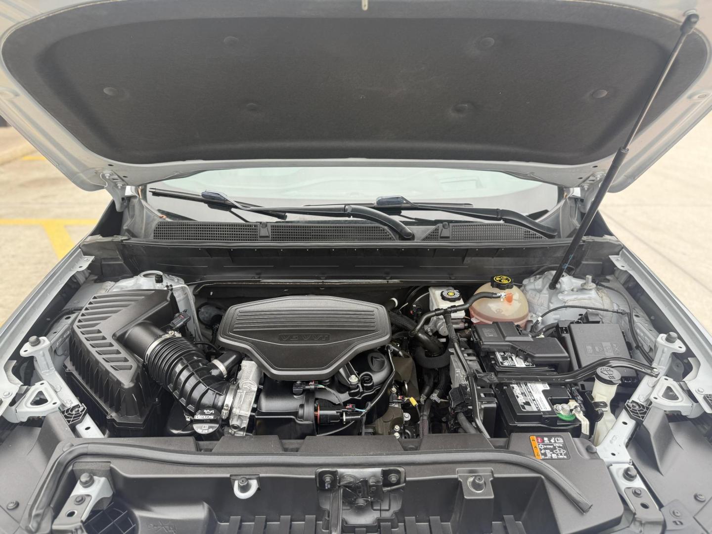 2020 Quicksilver Metallic /Cocoa/Light Ash Gray, leather Jet Black, leather GMC Acadia 70277 (1GKKNMLS9LZ) with an 3.6L V6 DOHC 24V engine, 9-Speed Automatic transmission, located at 2401 E Main St., Grand Prairie, TX, 75050, (972) 262-4440, 32.748981, -96.969643 - Photo#24