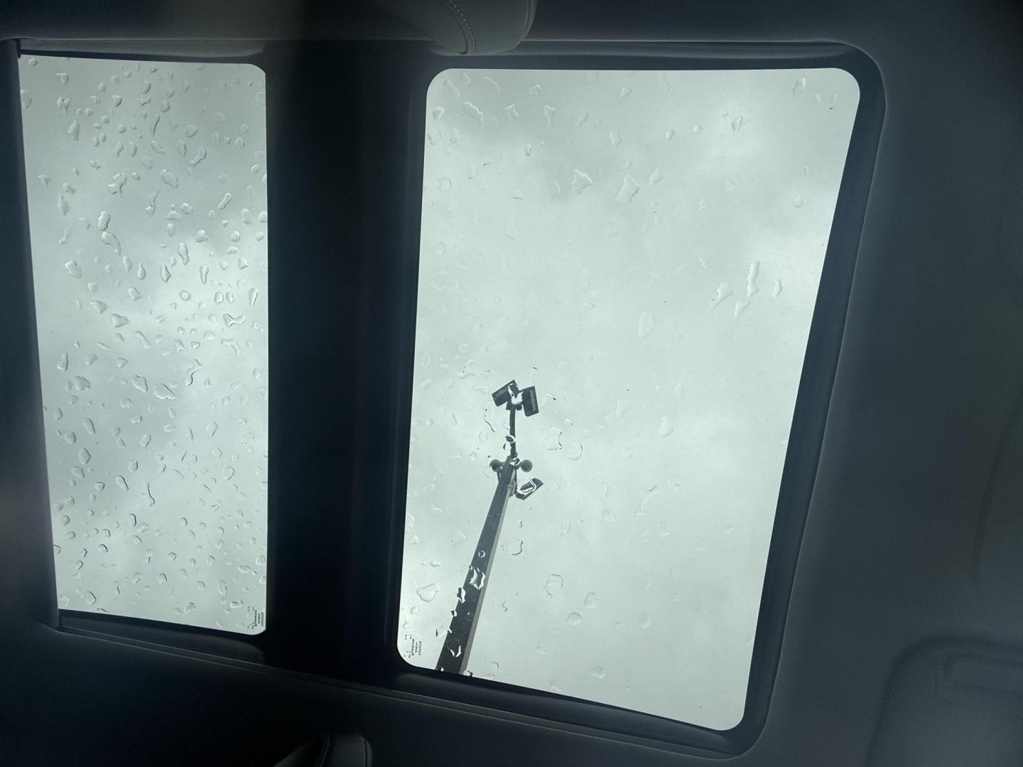 2018 Super White /Ash, leather Black, leather Macadamia, leather Toyota Camry 59160 (4T1B11HK8JU) with an 2.5L L4 DOHC 16V engine, 8-Speed Automatic transmission, located at 2401 E Main St., Grand Prairie, TX, 75050, (972) 262-4440, 32.748981, -96.969643 - Photo#8