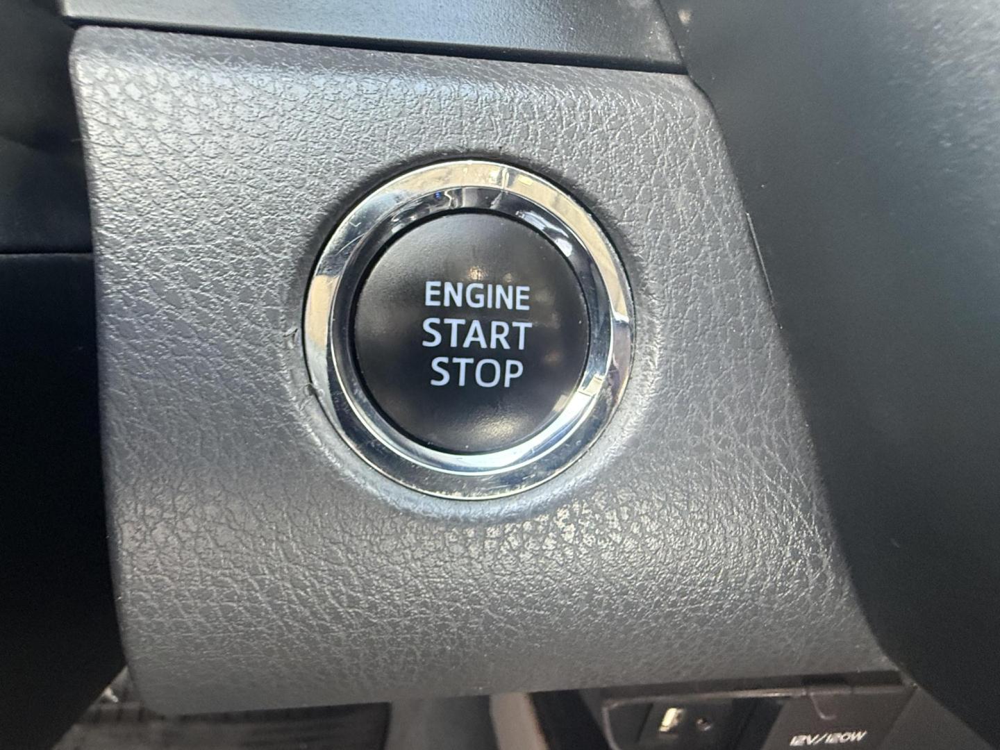 2018 Super White /Ash, leather Black, leather Macadamia, leather Toyota Camry 59160 (4T1B11HK8JU) with an 2.5L L4 DOHC 16V engine, 8-Speed Automatic transmission, located at 2401 E Main St., Grand Prairie, TX, 75050, (972) 262-4440, 32.748981, -96.969643 - Photo#14