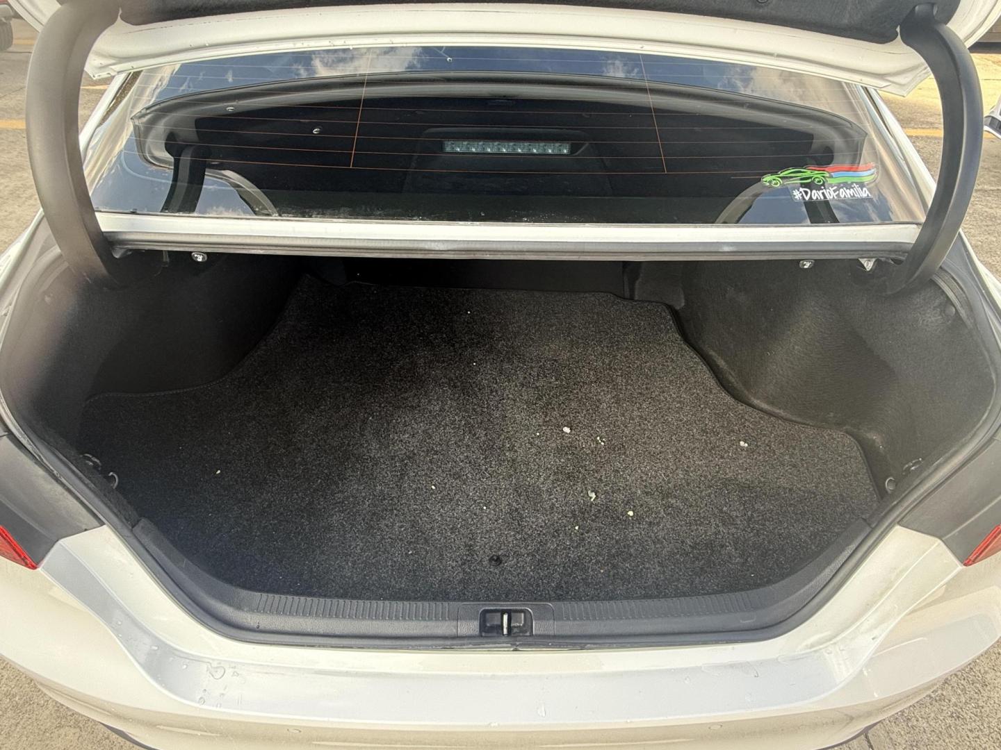 2018 Super White /Ash, leather Black, leather Macadamia, leather Toyota Camry 59160 (4T1B11HK8JU) with an 2.5L L4 DOHC 16V engine, 8-Speed Automatic transmission, located at 2401 E Main St., Grand Prairie, TX, 75050, (972) 262-4440, 32.748981, -96.969643 - Photo#16