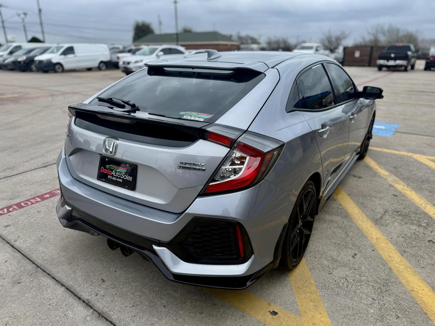 2019 Crystal Black Pearl /Black, leather Black/Ivory, leather Honda Civic 67001 (SHHFK7H90KU) with an 1.5L L4 DOHC 16V engine, Continuously Variable Transmission transmission, located at 2401 E Main St., Grand Prairie, TX, 75050, (972) 262-4440, 32.748981, -96.969643 - Photo#4
